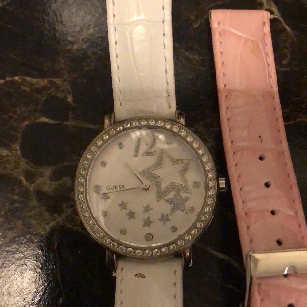 GUESS WATCH🤩 - Picture 2 of 4